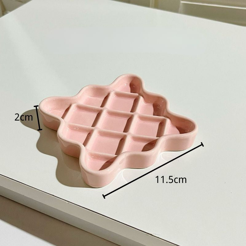 Ceramic Slow Feeder Plate for Cats & Small Dogs – Shallow Feeding Dish