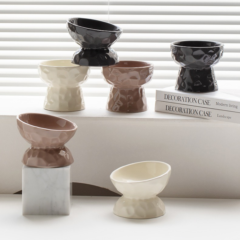 Elevated Tilted Ceramic Pet Bowl – Neck-Friendly Feeder for Cats & Small Dogs