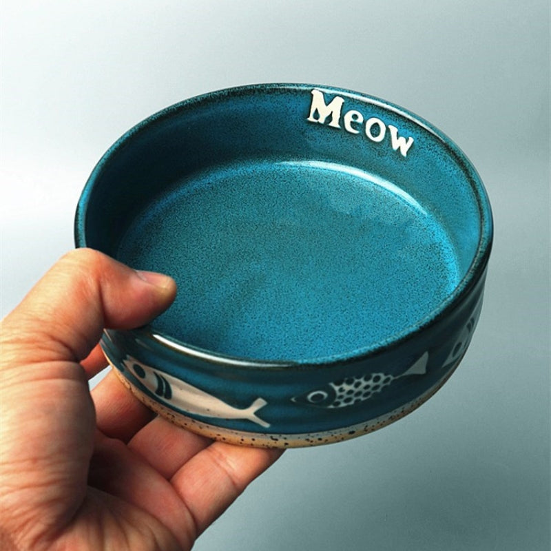 Elevated Ceramic Cat Dish – Shallow Bowl for Wet Food Feeding