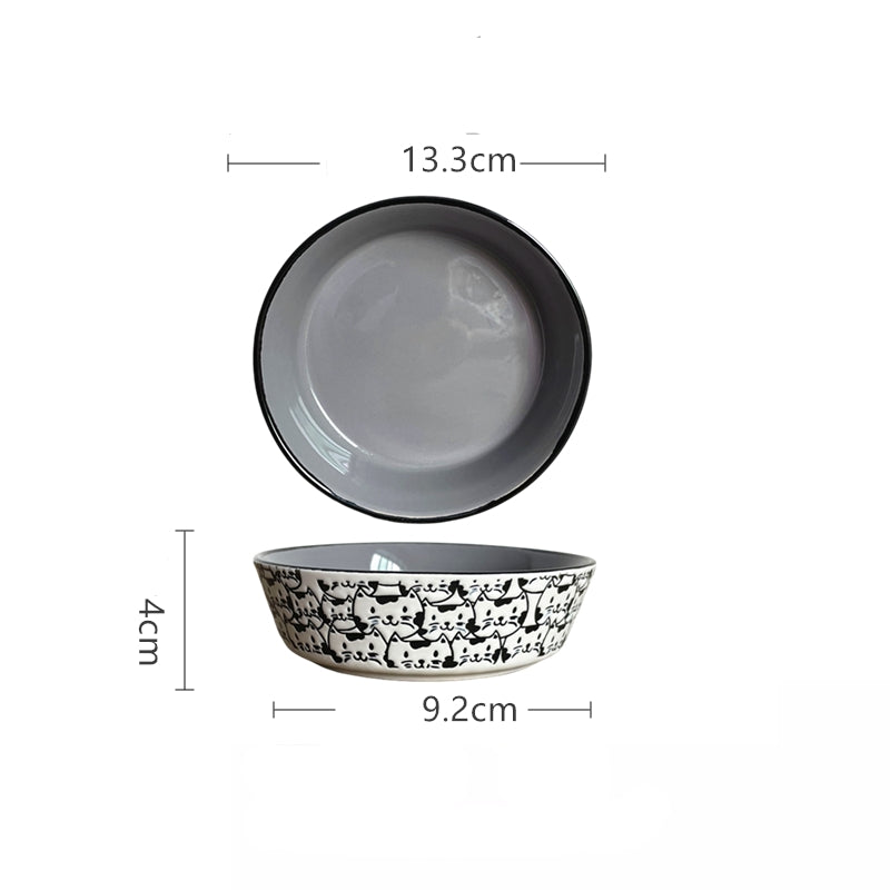 Elevated Ceramic Cat Dish – Shallow Bowl for Wet Food Feeding