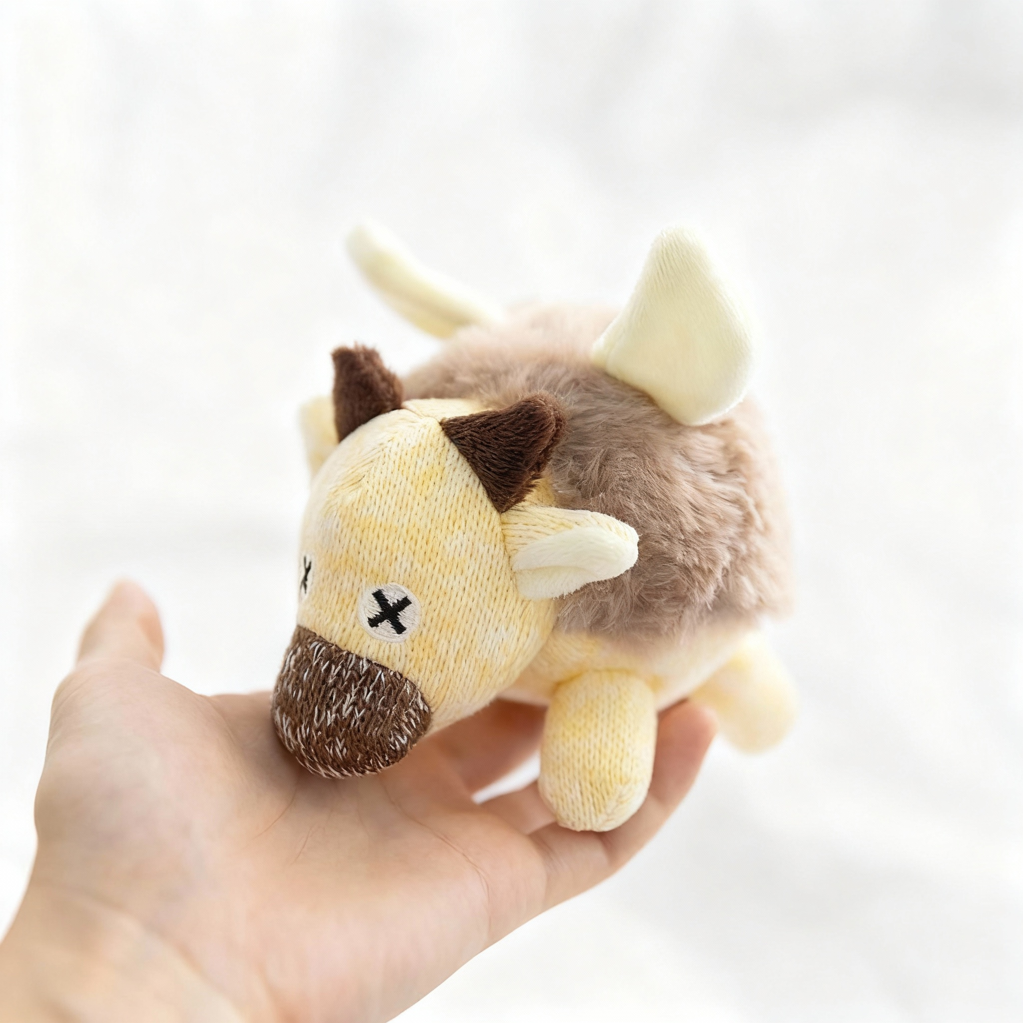 Knitted Squeaky Dog Toy – Chewing Toy for Puppies & Small Dogs