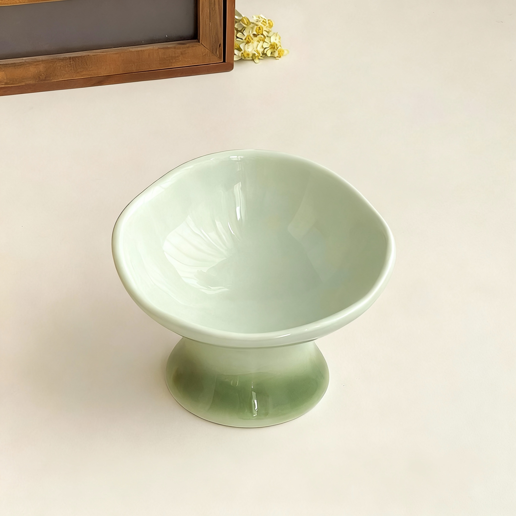 Elevated Wide Ceramic Pet Bowl – 250ml Raised Bowl for Cats & Small Dogs